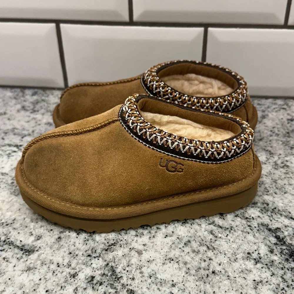 UGG accented center boho